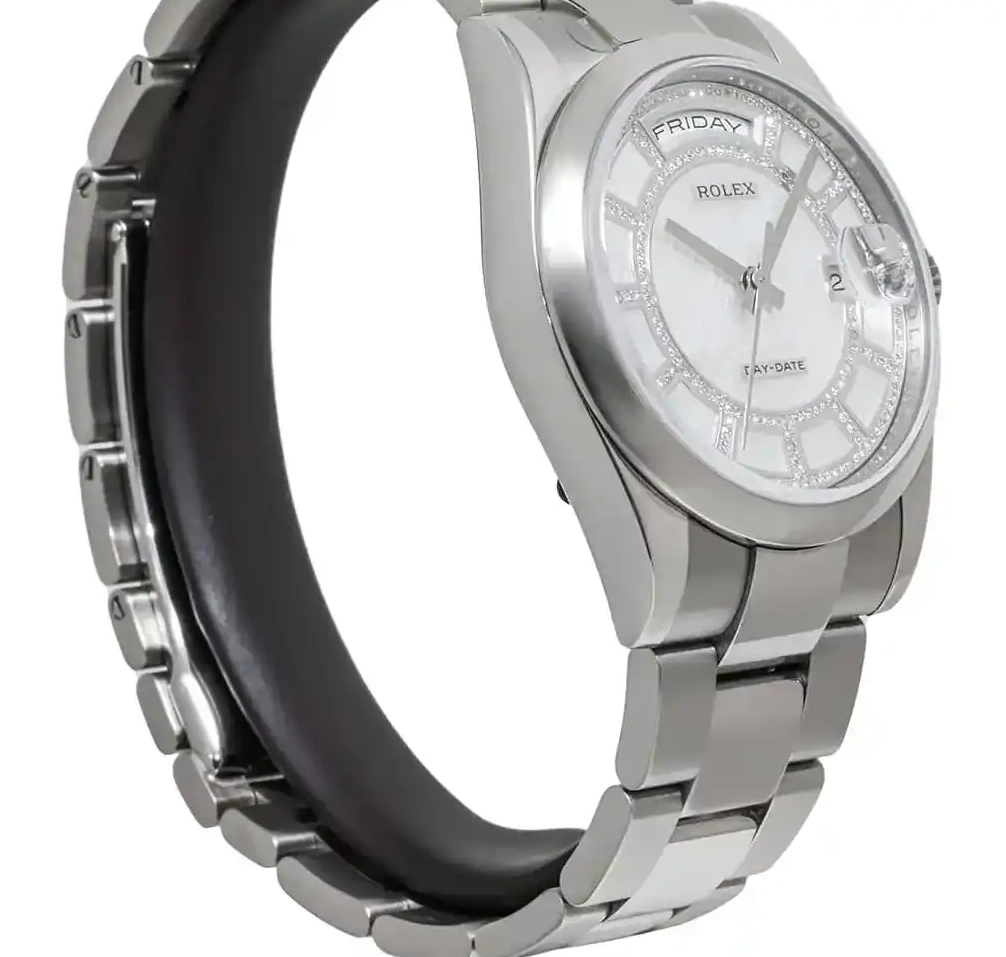 PrestigiousJewellers 118209-02644 Rolex Yes Day-Date 0517